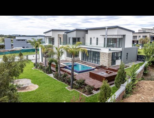 4 BEDROOM PROPERTY TO RENT IN COPPERLEAF ESTATE